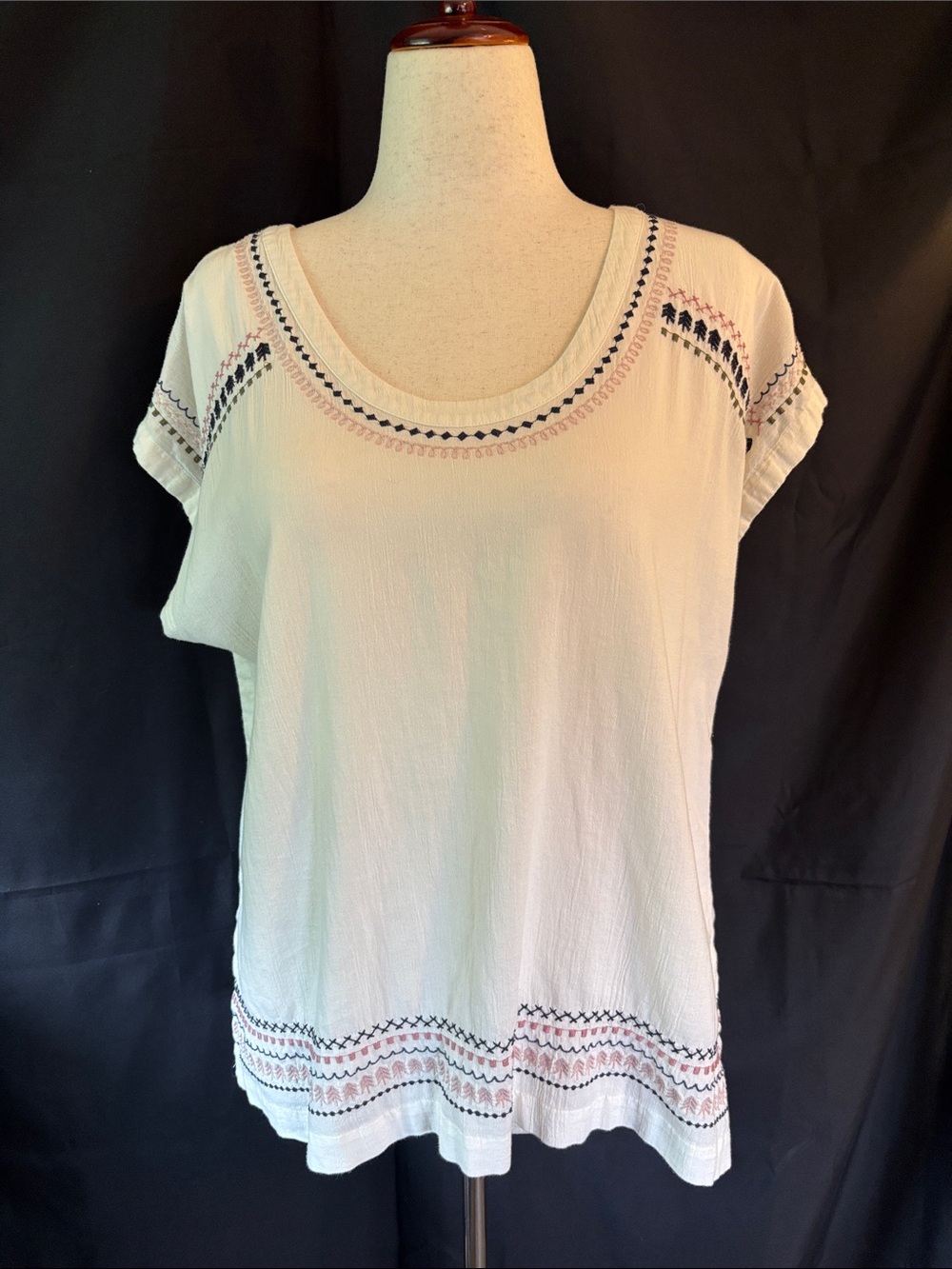 LOFT Cream Embroidered Scoop Neck Short Sleeve Top